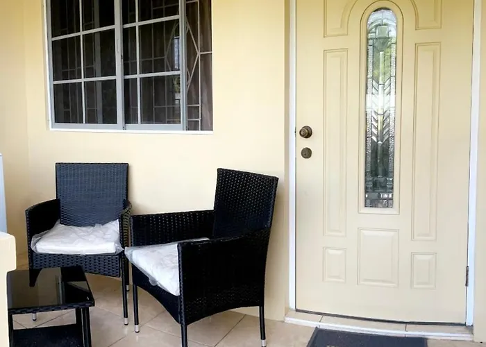 White River Suite, Luxury Apartamento Ocho Ríos